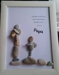 Produktname Dreamteam Kieselsteinbild Auf Glasrahmen Gearbeitet Mit Den Massen 26 Cm X 3 Vatertag Geschenke Basteln Vatertag Basteln Vatertagsgeschenk Basteln