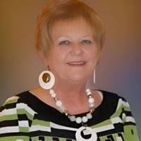 Sharon Munns's Instagram, Twitter & Facebook