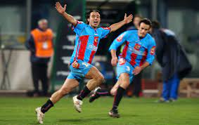 Non ci sta roberto de zerbi, allenatore del sassuolo. De Zerbi Il Mio Carattere Mi Ha Penalizzato Da Calciatore Ma Avvantaggiato Da Allenatore Tutto Calcio Catania