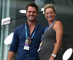 Geitz was selected for the 2008 australian national team,3 and to date has won a silver medal at the 2010 commonwealth games in delhi. Australian Netball Captain Laura Geitz Shows Off Her Baby Bump At Brisbane International Daily Mail Online