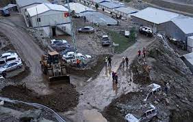 Meteoroloji genel müdürlüğü tarafından yayımlanan hava durumu raporuna göre, bugün marmara, akdeniz'in iç kesimleri ile hatay çevreleri, i̇ç anadolu'nun kuzey ve doğusu, batı karadeniz'in iç kesimleri ile çorum, trabzon, rize ve artvin çevrelerinde gök. Artvin De Sel Felaketi 4 Kisi Hayatini Kaybetti Tr724