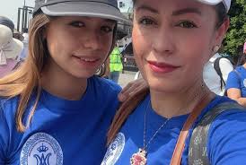 ❤️ "La Virgen las quiere mucho y no lo saben, ella en persona se encuentra  aquí, en medio de nosotras... nos ve y nos ama". -Don Bosco 🤗 Con gran  emoción, este