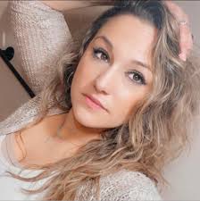 Thse Cheesy Chicken Fritters sound straight up delish!! I know my kids  would even love these! FULL RECIPE: http://bit.ly/easychickenfritters