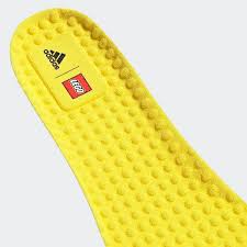 More information about adidas ultra boost shoes including release dates, prices and more. Adidas Ultraboost Dna X Lego Plates Laufschuh Weiss Adidas Deutschland