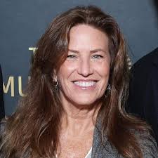 Tamara Hughes's Instagram, Twitter & Facebook