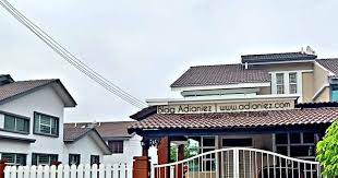 Untuk mempercantik tampilan dinding rumah, cat merupakan salah satu alternatif terbaik. Cat Dinding Luar Rumah Warna Tona Bumi Dari Dulux Weathershield Menjadi Pilihan Hati