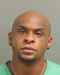 Aaron Elzie's Instagram, Twitter & Facebook