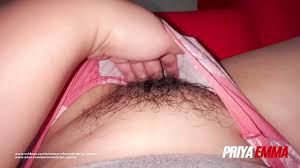 Priya Emma Indian Bhabhi Hot Mallu Aunty Nude Selfie And Fingers For Devar  - XNXX.COM