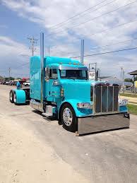 I Think This Is Just About My Favorite Truck Color Big Trucks Trucks Peterbilt Trucks