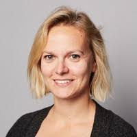 Meredith Mcdermott's Instagram, Twitter & Facebook