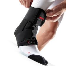 mcdavid level 3 the 195r ankle brace w straps 195r