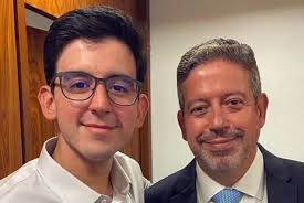 Com aliado de Lira à frente da Caixa, banco fica mais vulnerável a  negociatas políticas