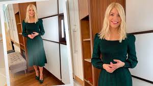 Holly willoughby wears a whopping £905 outfit on this morning today. What Holly Wore This Week This Morning