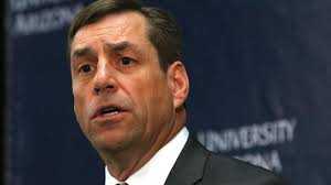 Greg Hansen: Arizona AD Dave Heeke standing taller than ever as  unprecedented 'inferno' rages on