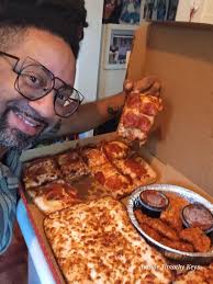 Let's welcome our new members! Help grow the group please invite friends to  join as well! Let's all be kind and respectful after all we all share a  common love for pizza! #