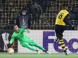 Bsc young boys are a swiss sports club based in bern, switzerland. Young Boys Vs Roma Giallorossi Menang 2 1
