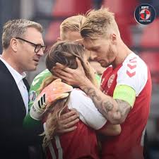 The match was suspended and tv coverage ceased as als übereifrige ordner eriksens freundin sabrina kvist jensen nicht auf den rasen lassen wollten. Fan Rossonero Sabrina Kvist Jensen Esposa De Christian Facebook