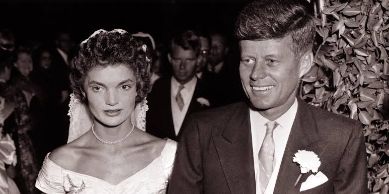 Jackie Kennedy Was 'Much in Love' & Got Engaged before JFK — She Became  'Ice Cold' & Ended It within Months
