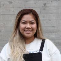 Kelly Pham's Instagram, Twitter & Facebook