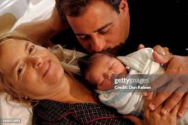 607 Robin Babies Stock Photos, High-Res Pictures, and Images