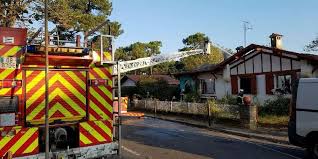 Pour nous, le client est roi !!! Landes Incendie Dans Une Des Maisons Investies Par Des Artistes A Hossegor