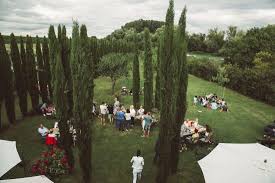 Weingut mussler verleiht ihrer hochzeit einen mediteranen flair. Ein Livekonzert Auf Der Grossen Wiese Vor Dem Weingut Picture Of Weingut Mussler Vinothek Tobias Mussler Bissersheim Tripadvisor