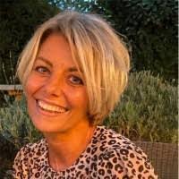 Teresa Mckay's Instagram, Twitter & Facebook