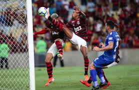 'flamengo brilha e vence cruzeiro' analises flamengo 2 x 0 cruzeiro. De Virada Flamengo Vence Cruzeiro Na Estreia No Brasileirao Lance