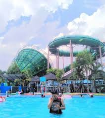 Harga tiket masuk hairos waterpark pada bulan april 2021 ini sebesar rp 45.000 untuk weekday meskipun tiket masuknya murah, namun wahana di hairos waterpark ini cukup lengkap mulai dari water slide. Hairos Waterpark Tiket Wahana April 2021 Promo Sewa Ban