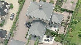 Hij investeerde stevig in nieuwe verblijven voor leeuwen, tijgers, ijsberen en olifanten, overdekte speeltuinen en een nieuw restaurant. Top 12 Rijkste Inwoners Per Provincie