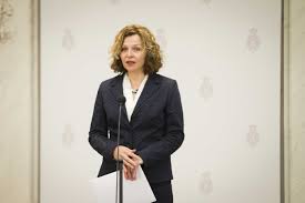 Pareert ze haar tegenstanders net zo makkelijk als. Nederlandse Partijen Dragen Verkenner Schippers Voor Als Informateur Foto Hln Be