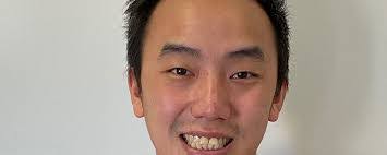 Xeng Lee's Instagram, Twitter & Facebook