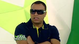 Denílson de oliveira começou a jogar futebol ainda criança. Denilson Show Alfineta Times Paulistas Apos Vitoria Do Gremio