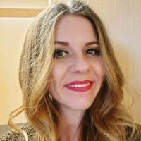 Renee Hauser's Instagram, Twitter & Facebook