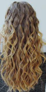 May 24, 2007 · capelli boccolosi. Parrisite