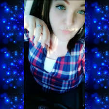 Sarah Caudle (@damnshespretty7)