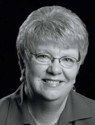 Dana Walling's Instagram, Twitter & Facebook