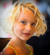 When it comes to naturally curly hair, we'll take any shortcut we can get. 12 Popular And Contemporary Short Hairstyles With Bangs Styles At Life
