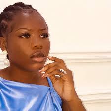 Celina Walter (@lynawalt)