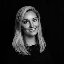 Sara Pennington's Instagram, Twitter & Facebook