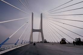 Anúncio da televisão portuguesa ano: Ponte Vasco Da Gama 20 Anos Ja Passaram Ainda Tem 100 Pela Frente