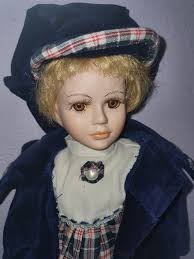 Diane Doll's Instagram, Twitter & Facebook