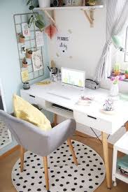 Awesome Home Office Storage Ideas For Small Spaces Homeoffice Homeofficeideas Workspace Homeofficedecor Hom In 2020 Small Home Office Home Office Decor Home Desk