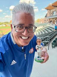 BREAKING: I've learned Andrew Selgrad is stepping down as Head Football  Coach at Columbus High School. The Cardinals won a State Championship in  2022 under Coach Selgrad. I'm a big fan and