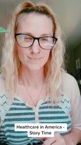 Sarah Goble's Instagram, Twitter & Facebook