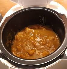 Con los robots de cocina puedes preparar platos sanos y deliciosos de una manera fácil y cómoda y con tiempos mucho más reducidos. Receta De Pollo Al Curri En Robots De Cocina Y Ollas Programables Cookermatic Cooker Matic Chef Gourmet Newcook Bepro En 2020 Pollo Al Curri Robot De Cocina Pollo