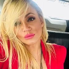 Noemi Galarza's Instagram, Twitter & Facebook