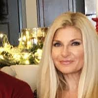 Stacey Emery's Instagram, Twitter & Facebook