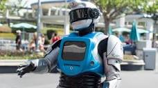 iCan Robot in Tomorrowland - YouTube