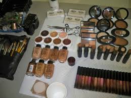 Celebrity Makeup Artist Aj Crimson Affordable Beauty Class
